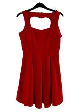 Long sleeveless red evening dress for ladies